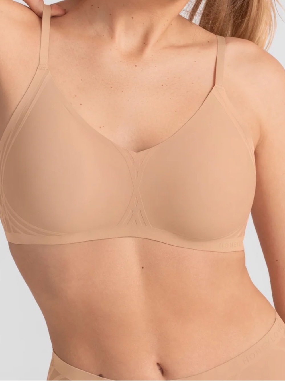 HoneyLove Women’s Silhouette Bra Nude Beige  Size 38B or 38 C Large